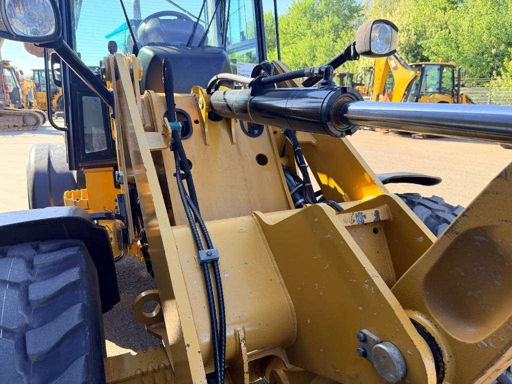 Caterpillar 908M | NEW TYRES Photo 21