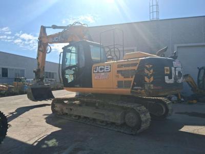 JCB JS 220 sold by Piolanti srl