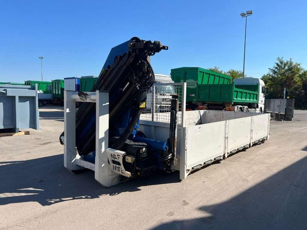 CONTAINER SCARRABILE A PIANALE CON SPONDE E GRU Photo 4