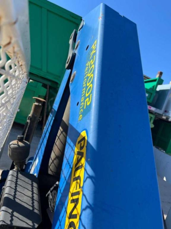 CONTAINER SCARRABILE A PIANALE CON SPONDE E GRU Photo 8