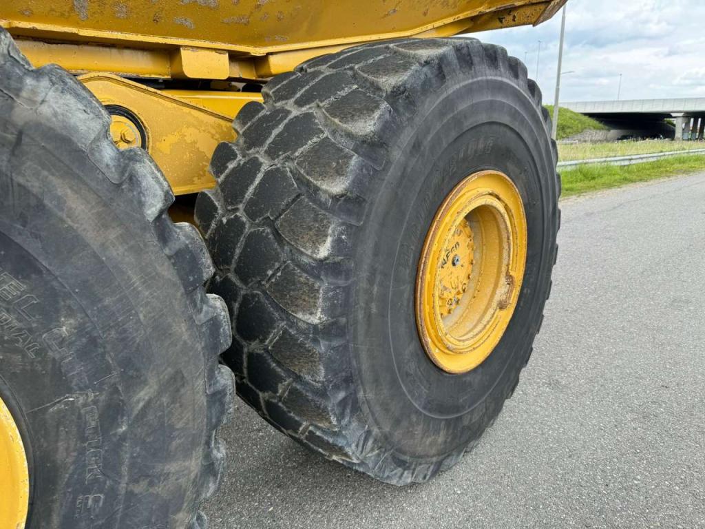 Caterpillar 740B Photo 10