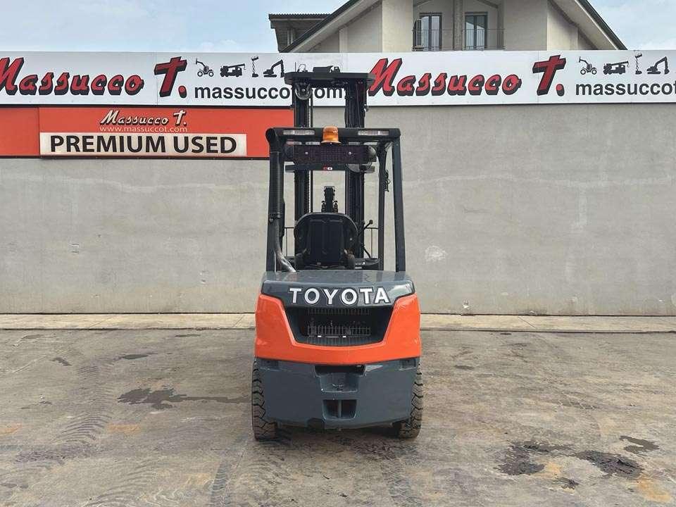 Toyota 52-8FDF30 Photo 20