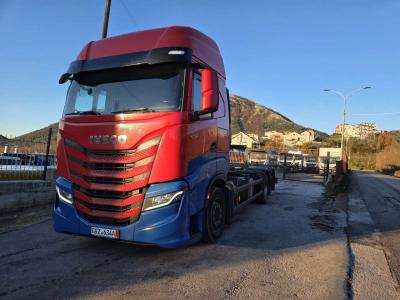 Iveco S-WAY AS260S48 Y sold by Procida Macchine S.r.l.