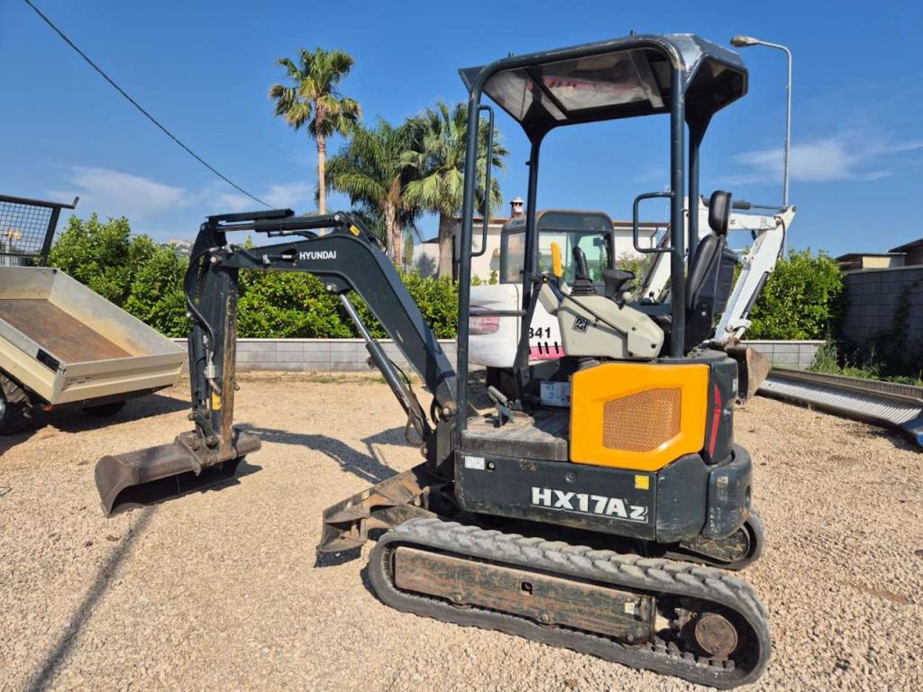 Hyundai HX17AZ Photo 2