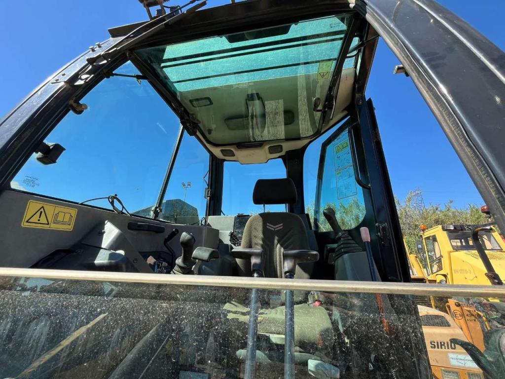 Yanmar SV100-2A-2PB Photo 4