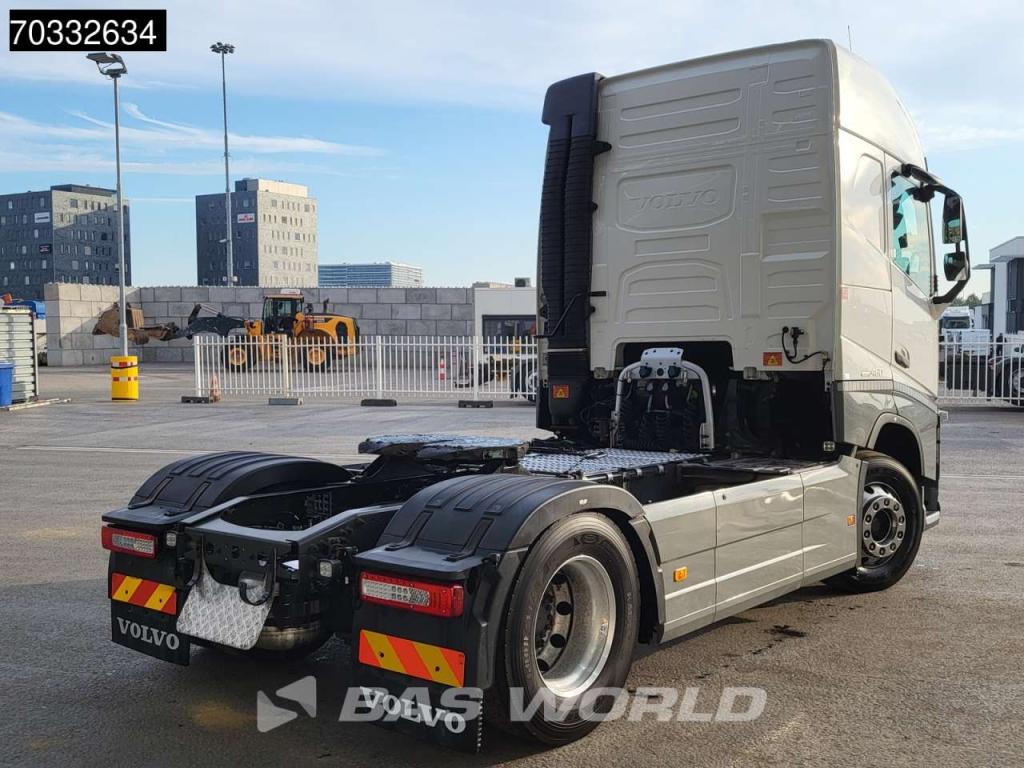 Volvo FH 460 FH 4X2 ADR I-ParkCool ACC PTO Photo 5