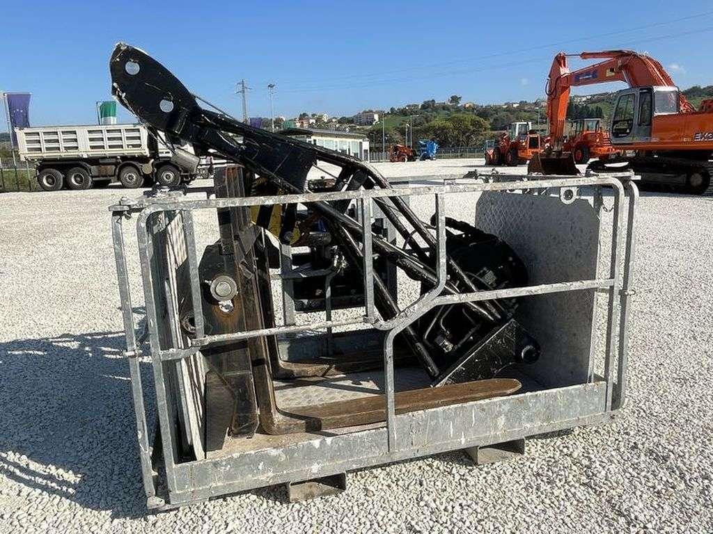 Manitou MRT 1850 Photo 6