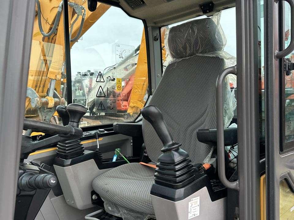 Volvo EW60E 4X4 Photo 15