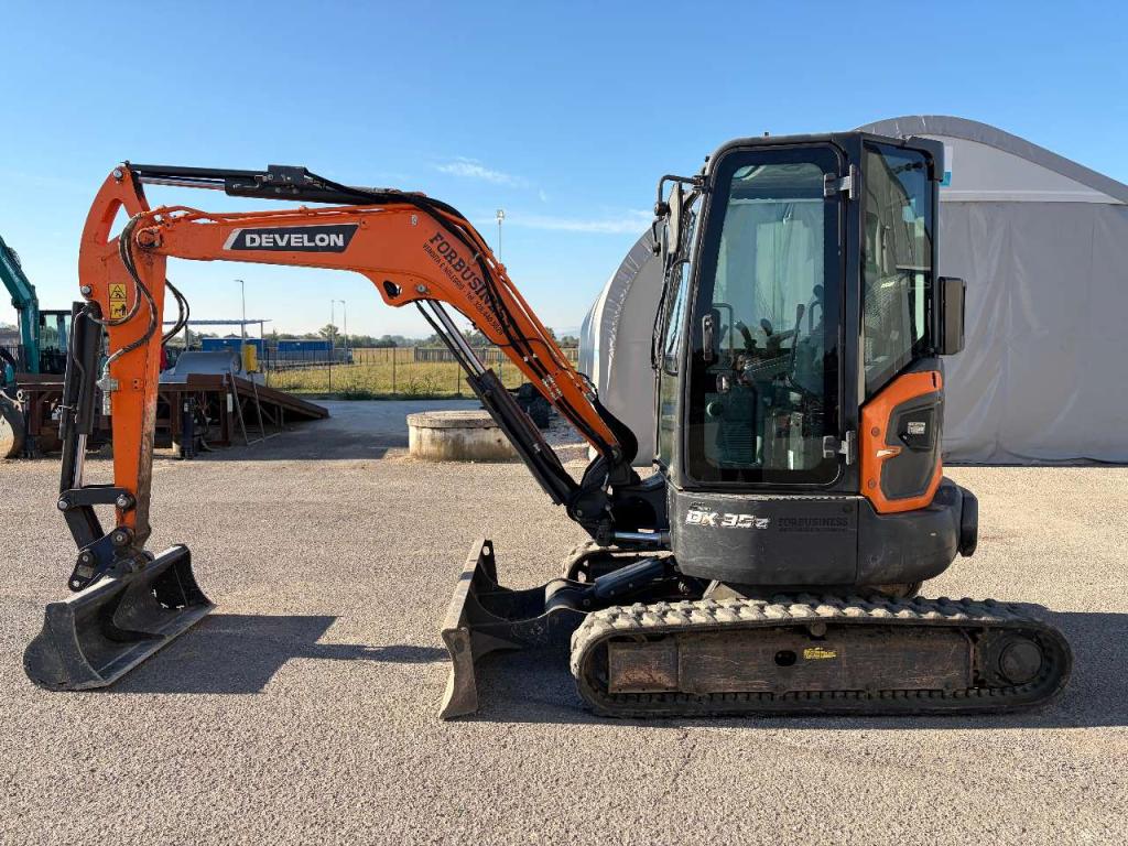 Develon DX35Z-7 Photo 1