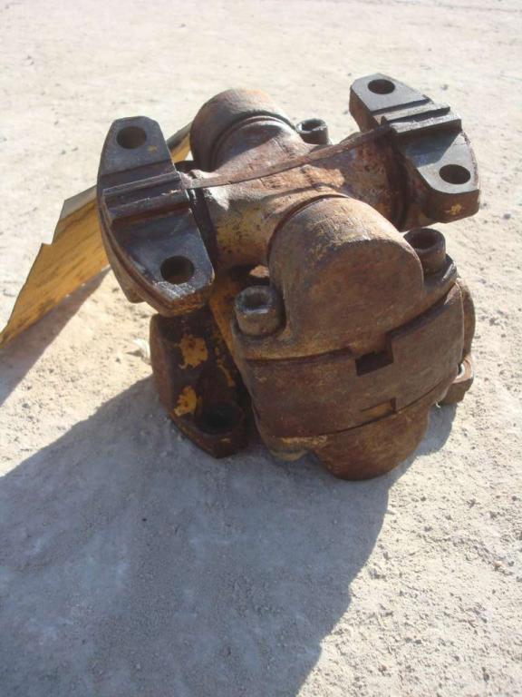 Transmission joint for Fiat Allis FL20 - FD20 Photo 1