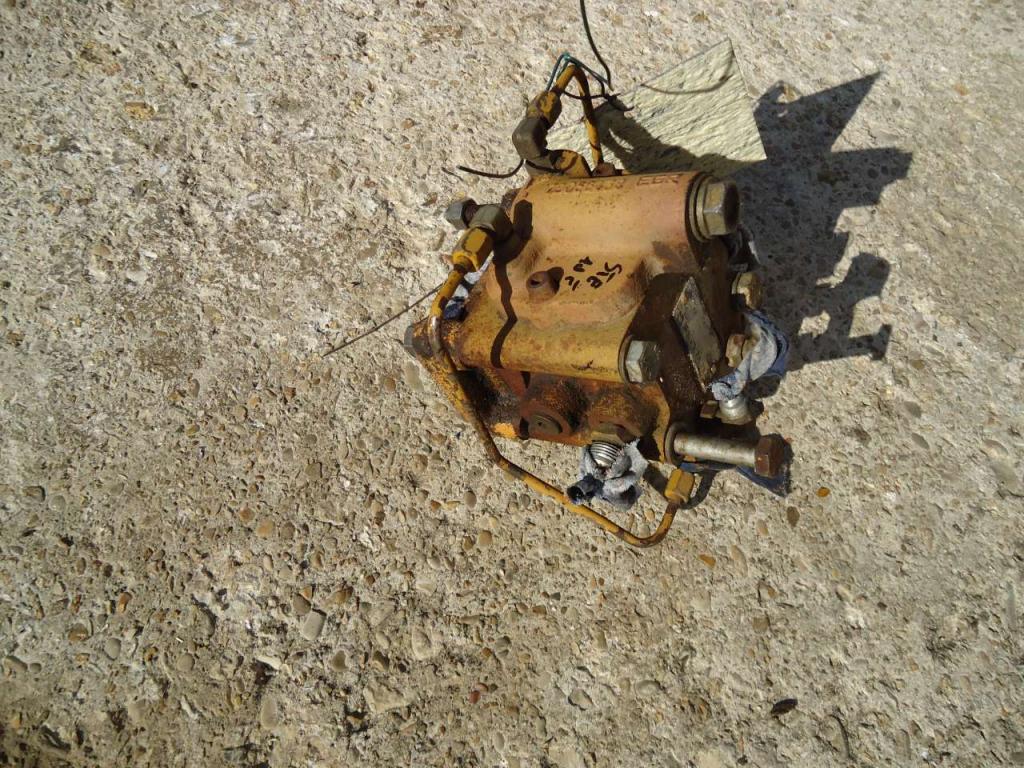 Steering clutch distributor for Fiat Allis FL10E Photo 2