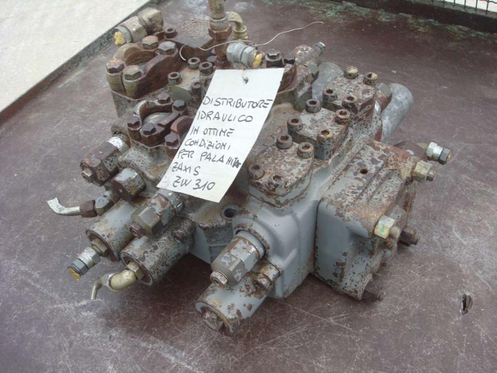 Hydraulic distributor for Hitachi ZW310 Photo 2