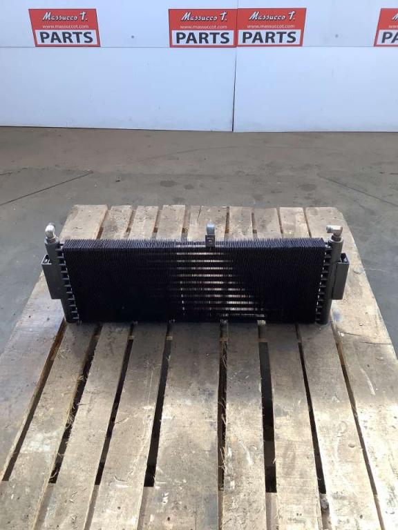 Hydraulic oil cooler for Caterpillar 924G Photo 1