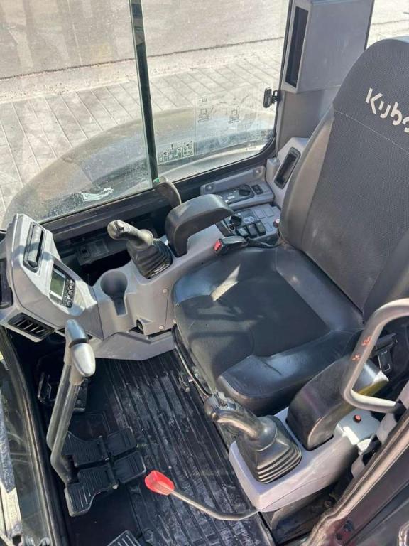 Kubota U55-4 Photo 5