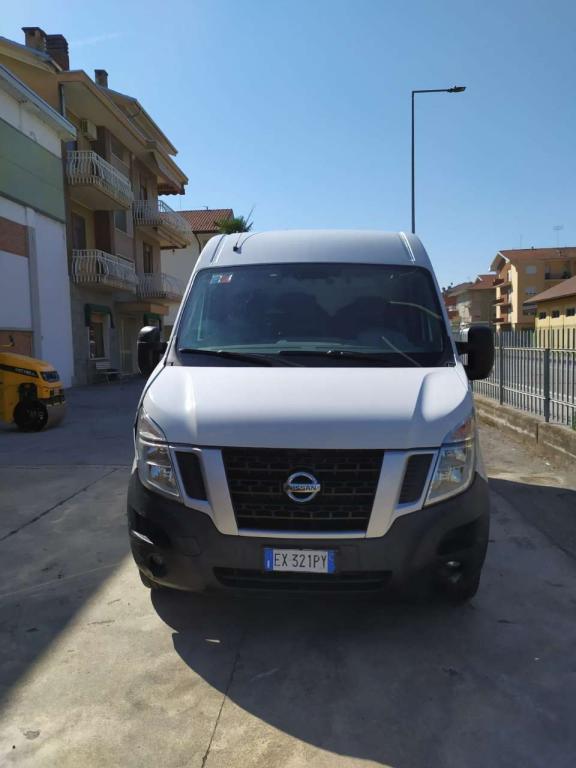 Nissan NV400 Photo 2