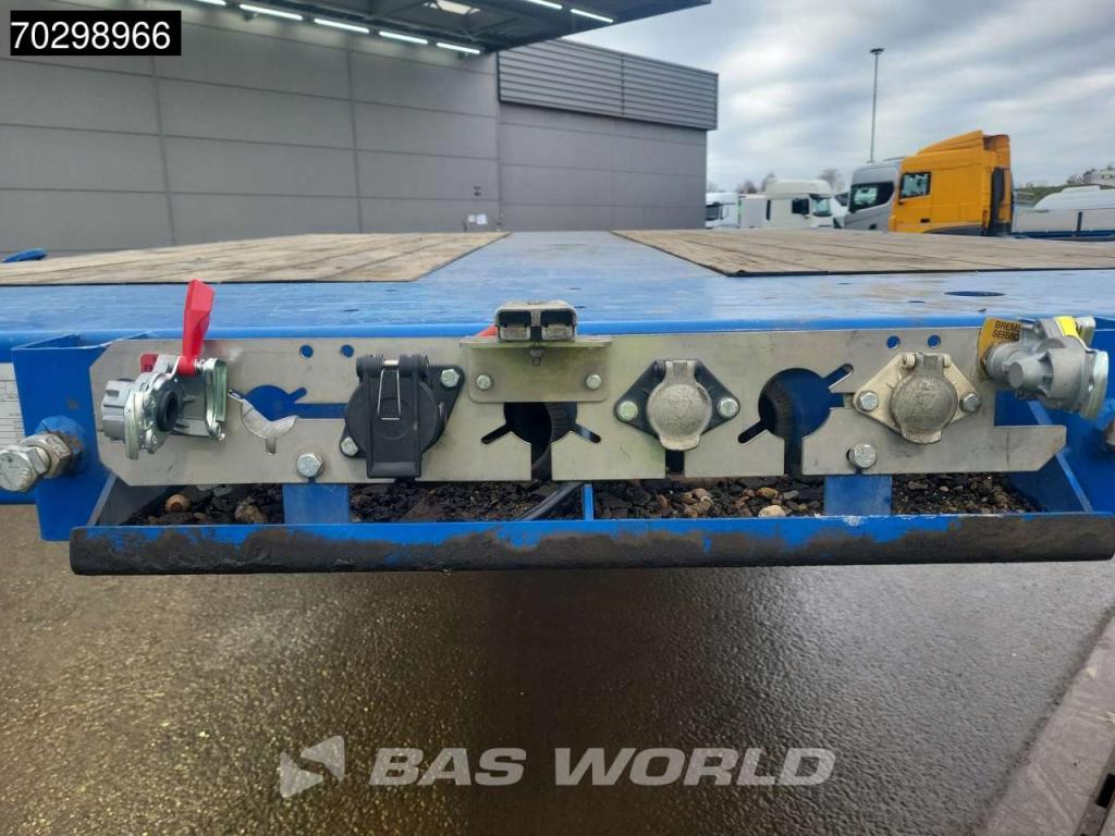 Broshuis 3ASD-18-30/0 Lift + Steering Axle Hydraulic Ramps Photo 29