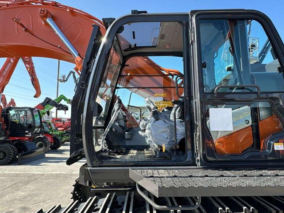 Hitachi ZX530LCH-7 Photo 10