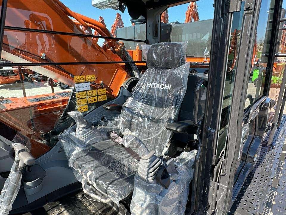Hitachi ZX530LCH-7 Photo 11