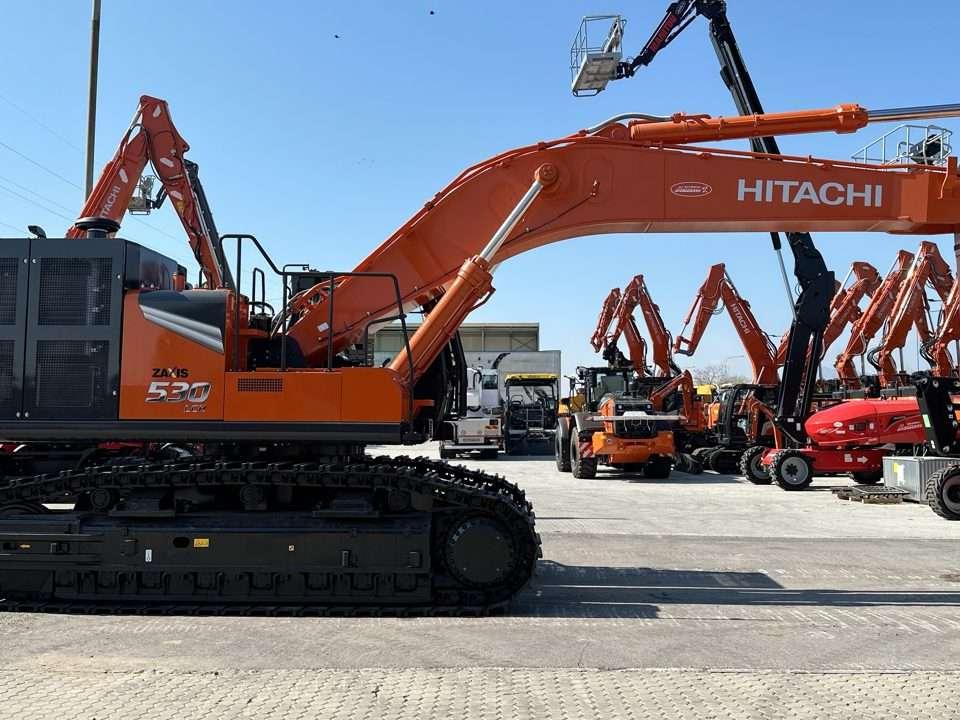 Hitachi ZX530LCH-7 Photo 18