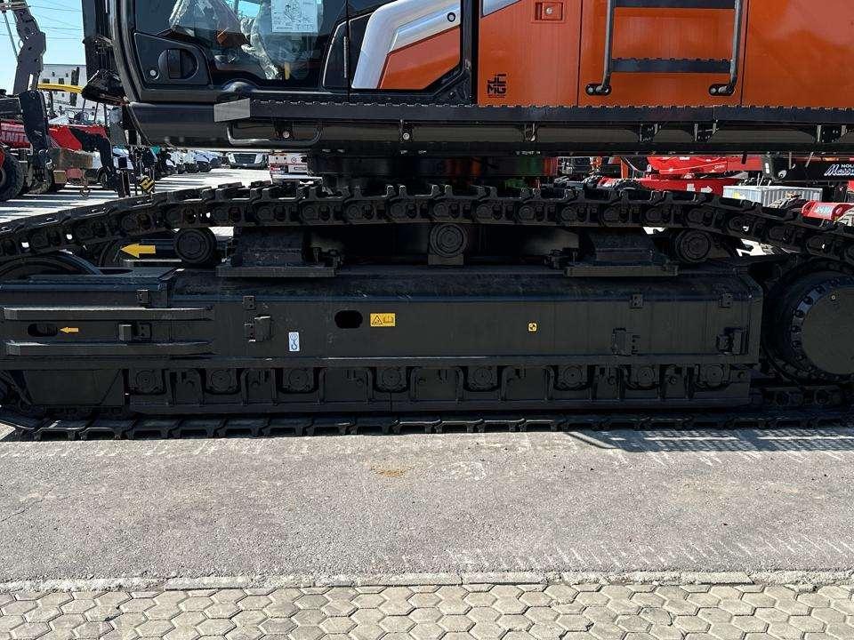 Hitachi ZX530LCH-7 Photo 4