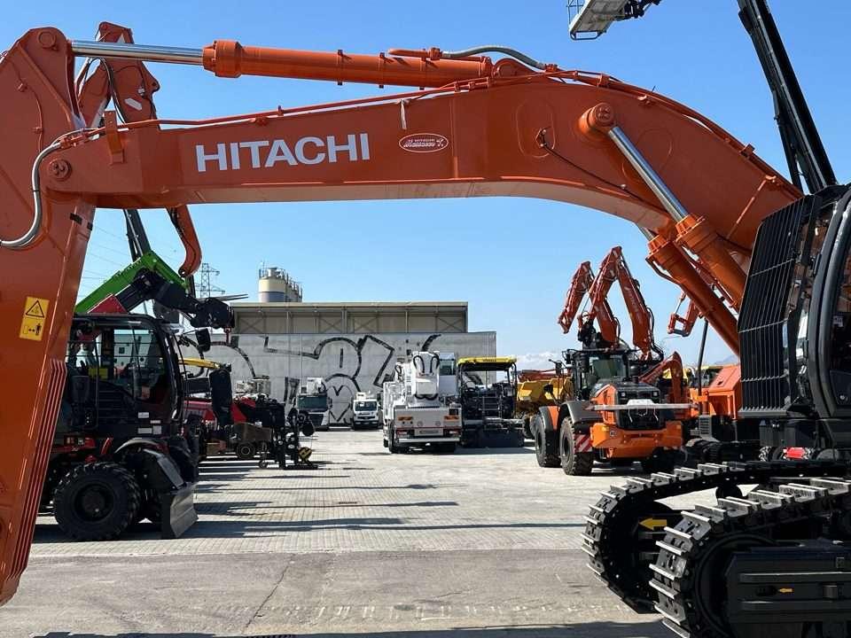 Hitachi ZX530LCH-7 Photo 5