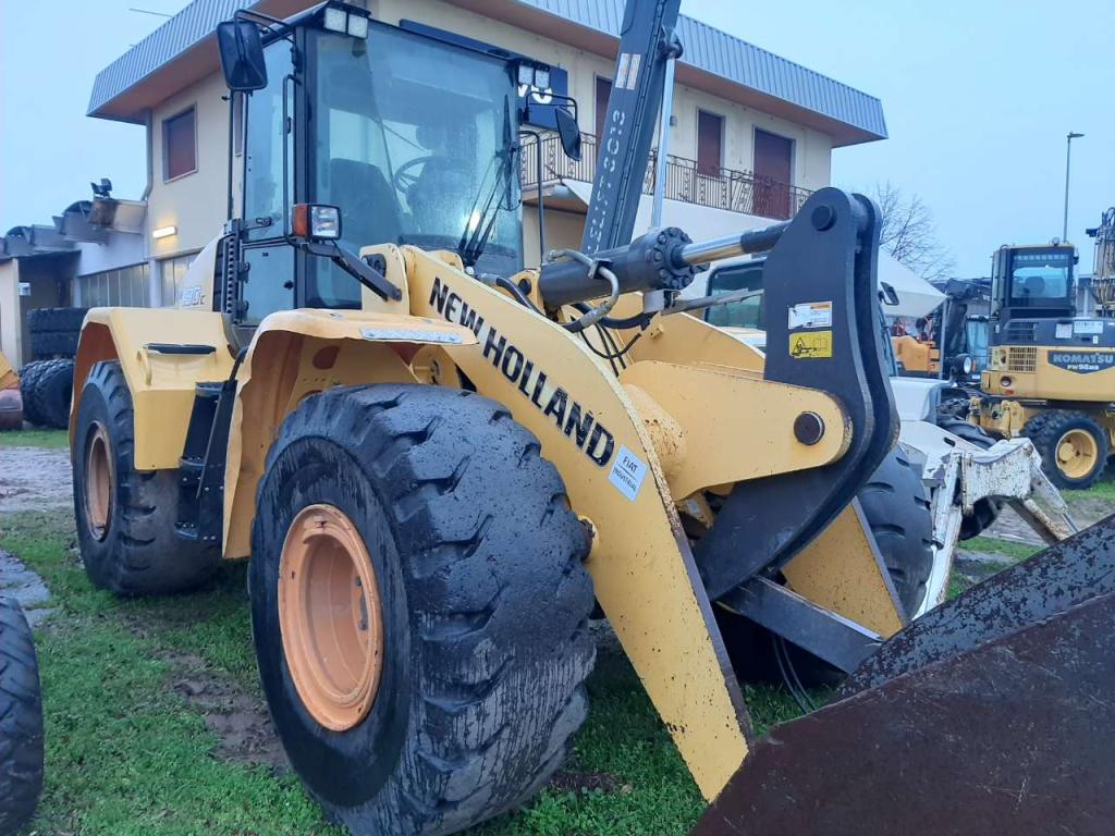 New Holland W190C Photo 1