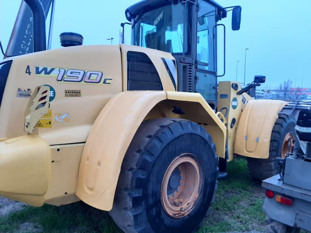 New Holland W190C Photo 3