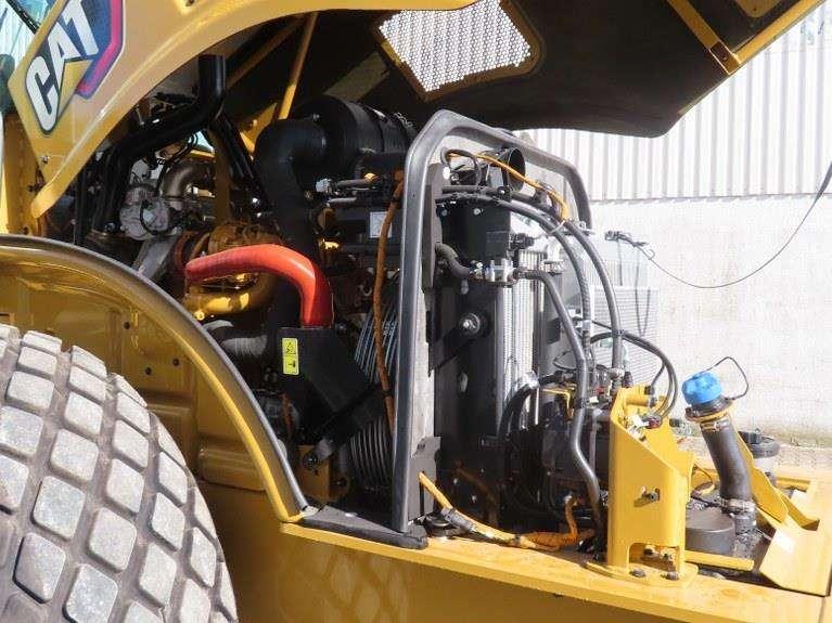 Caterpillar CS12 Photo 9