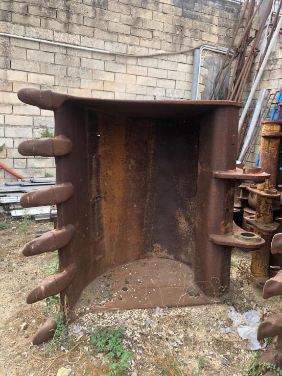 Digging bucket for KOBELCO , FIAT HITACHI 385, EX 55, EX215, FH220 Photo 2