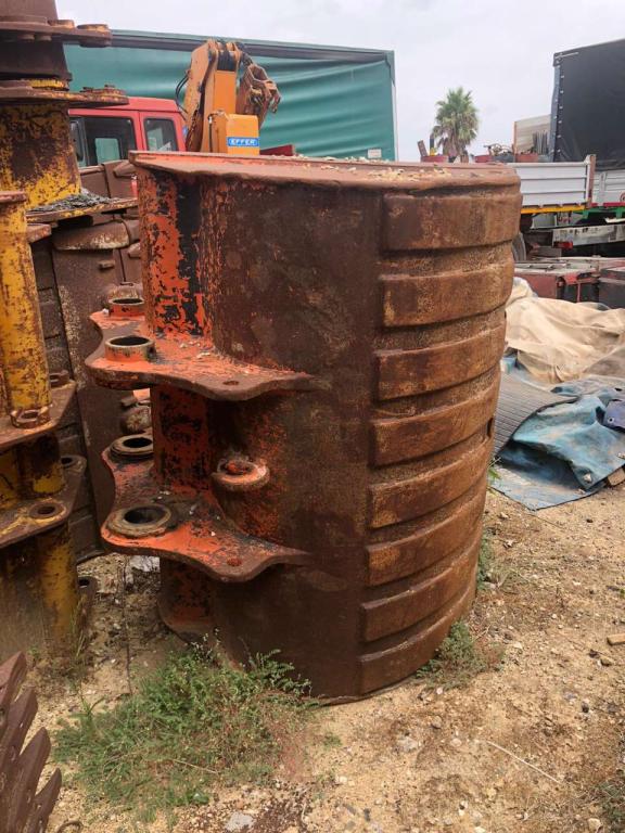 Digging bucket for KOBELCO , FIAT HITACHI 385, EX 55, EX215, FH220 Photo 3