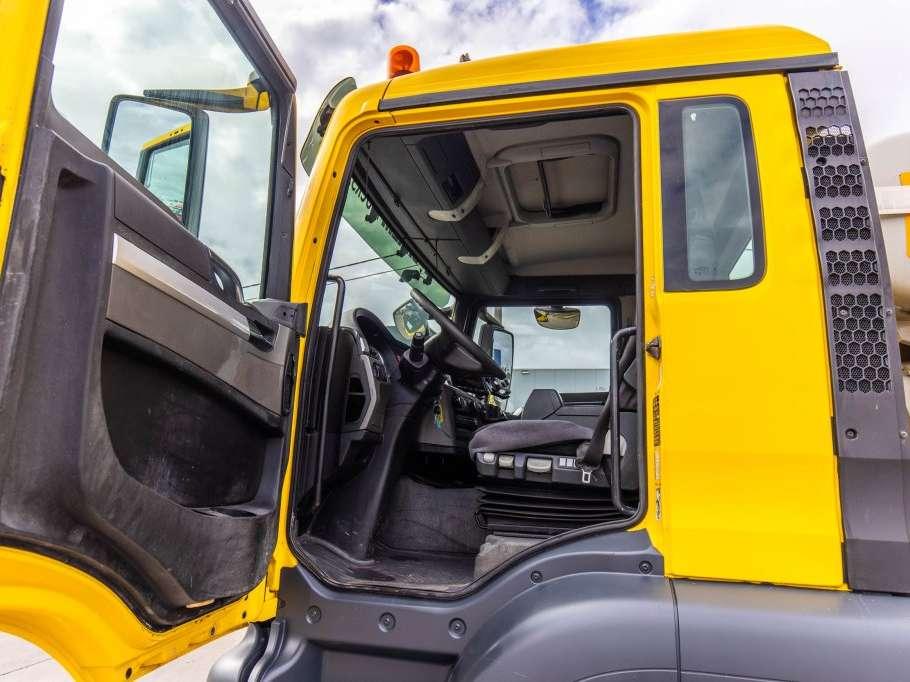 Man TGS 37.360 BB - LIEBHERR 10M3 Photo 17