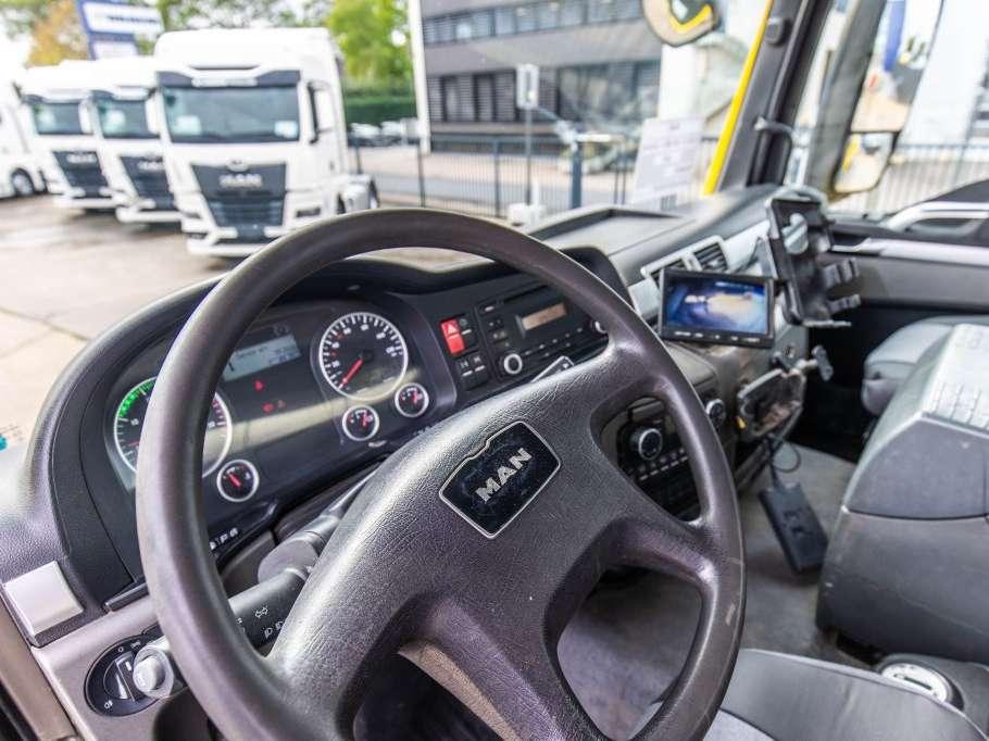 Man TGS 37.360 BB - LIEBHERR 10M3 Photo 19