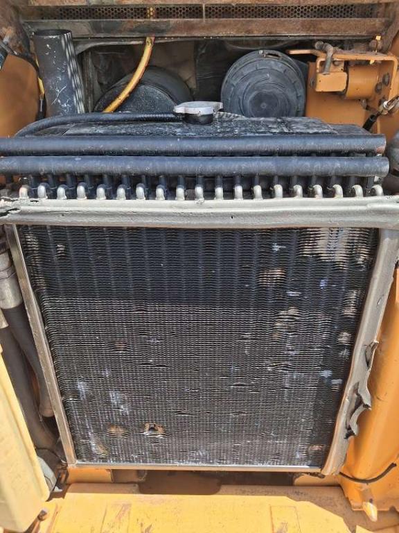 Case 75XT Photo 5