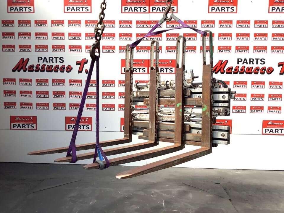 Wheel loader forks Photo 1