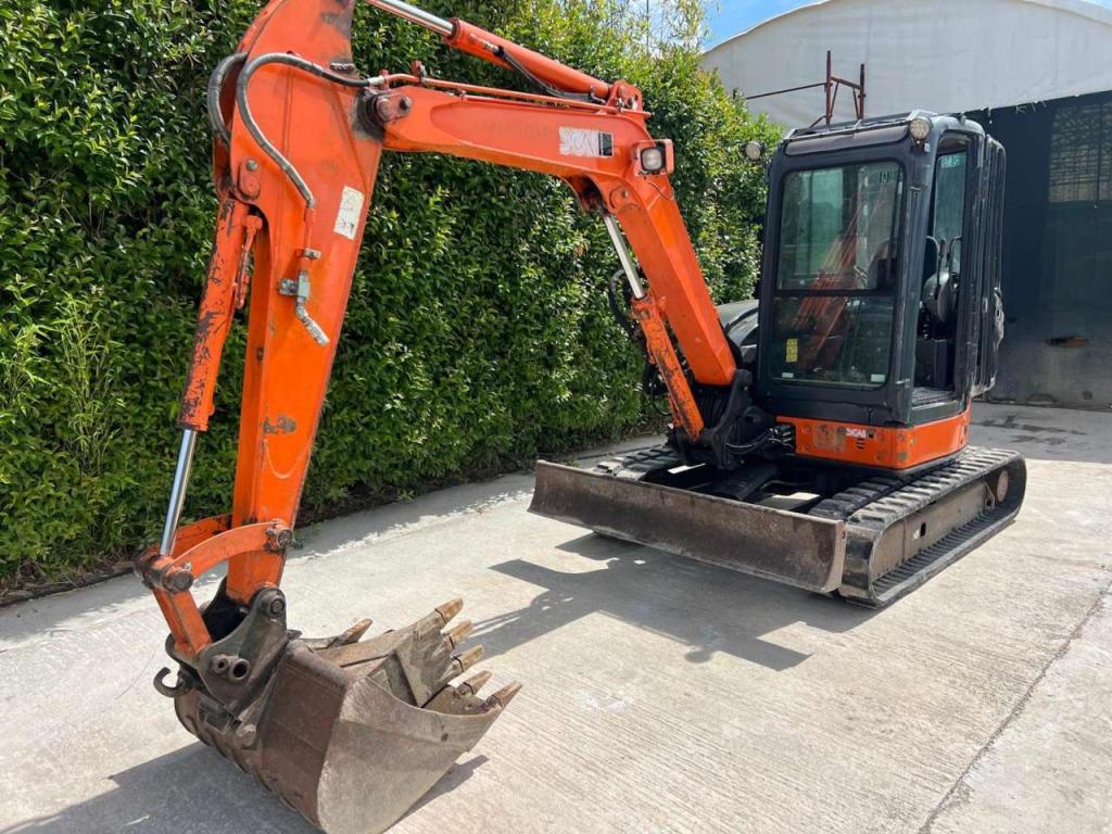 Hitachi ZX40U-2CLR Photo 1