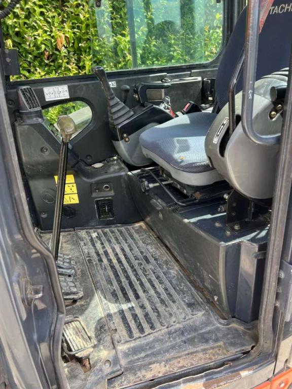 Hitachi ZX40U-2CLR Photo 8