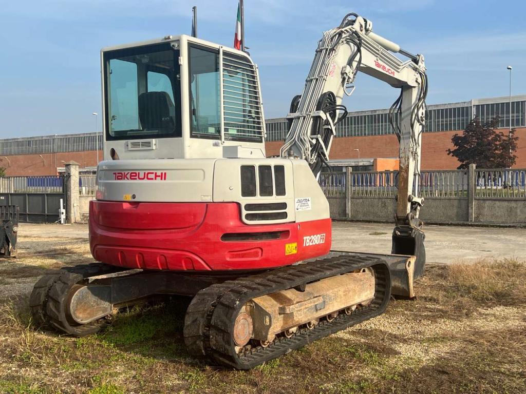 Takeuchi TB280FR Photo 3