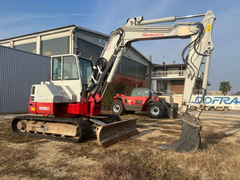 Takeuchi TB280FR Photo 4