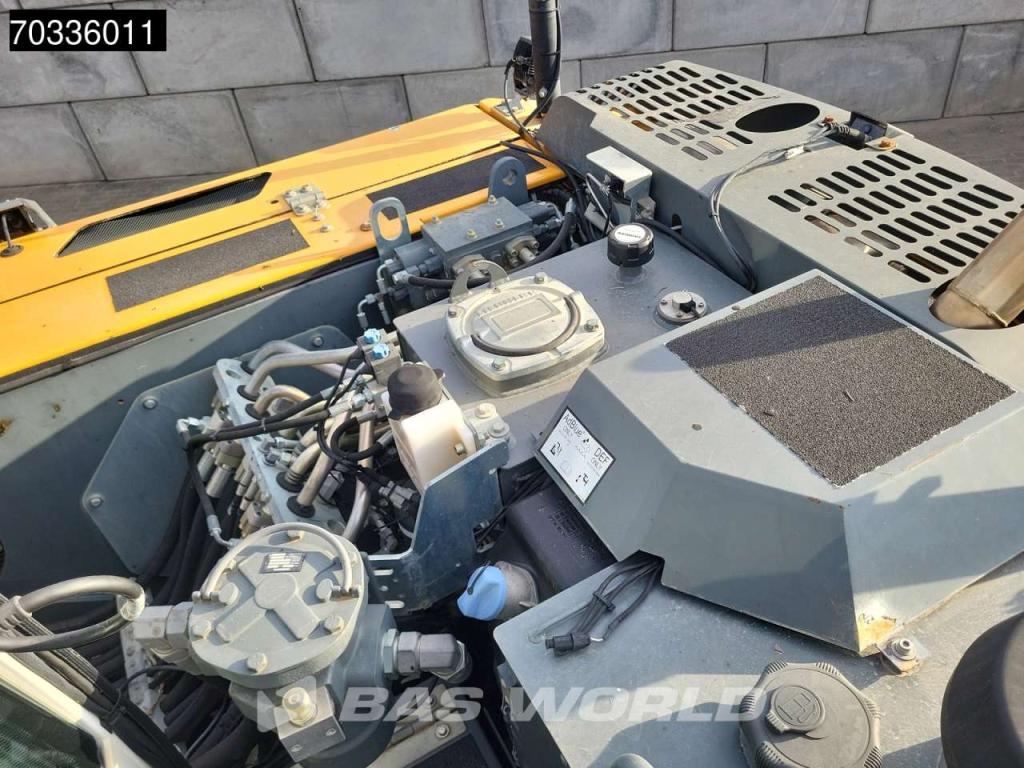 Liebherr A918 Photo 15