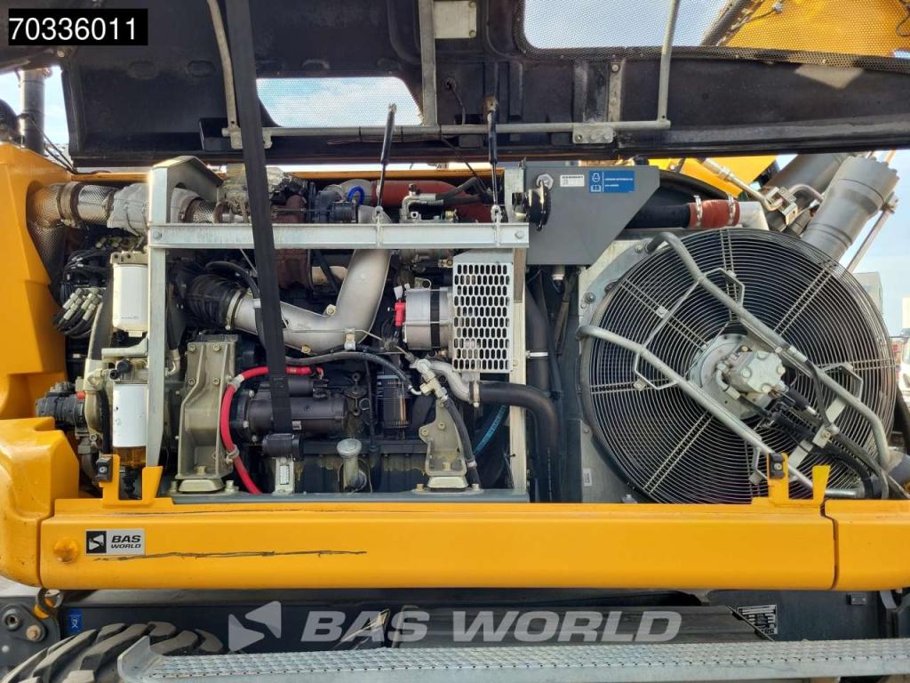 Liebherr A918 Photo 17