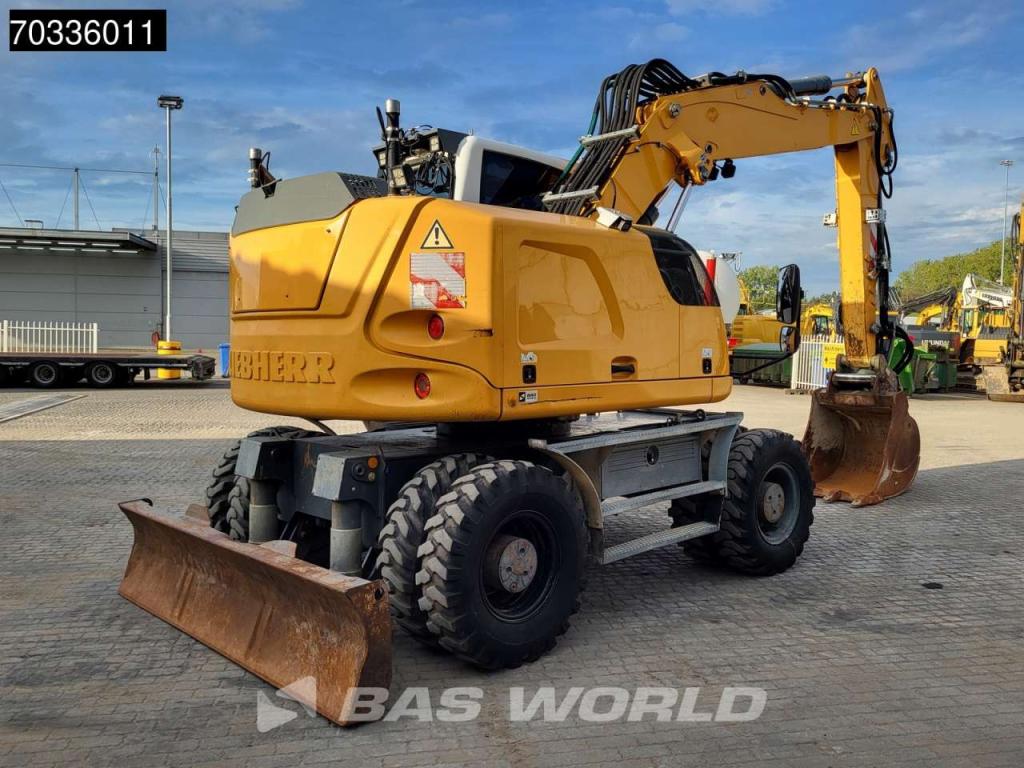 Liebherr A918 Photo 6