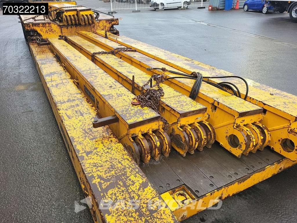 Goldhofer STZ-VKL-3-35/80A Extendable Gooseneck Photo 11
