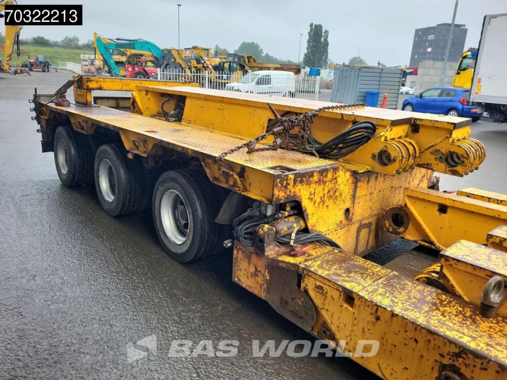 Goldhofer STZ-VKL-3-35/80A Extendable Gooseneck Photo 22