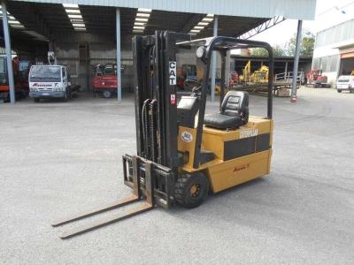 Caterpillar F35 sold by Massucco T. Srl