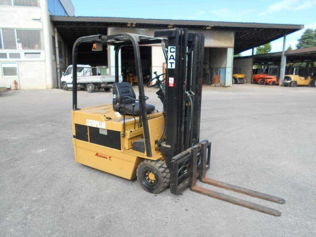 Caterpillar F35 Photo 11