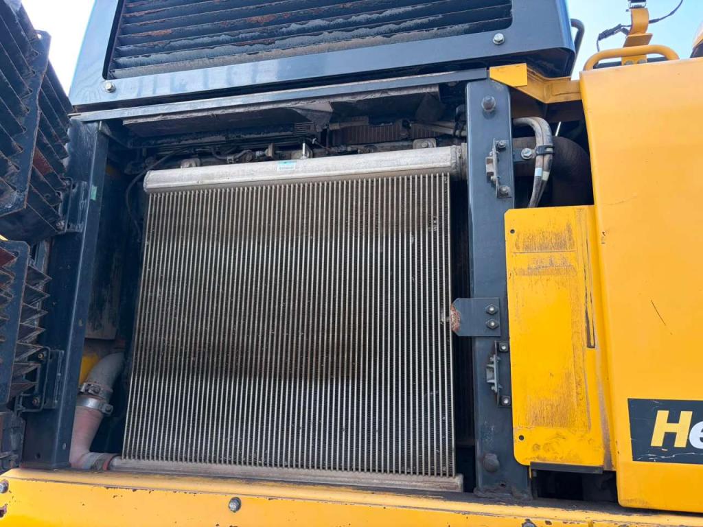 Komatsu PC490LCD-11 Photo 29