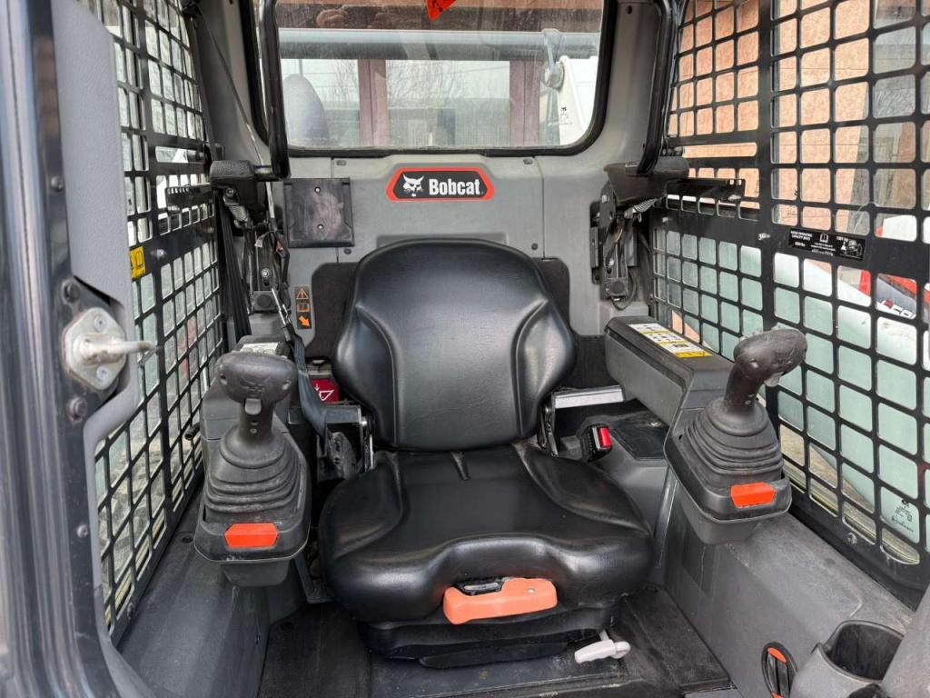Bobcat S76 Photo 6
