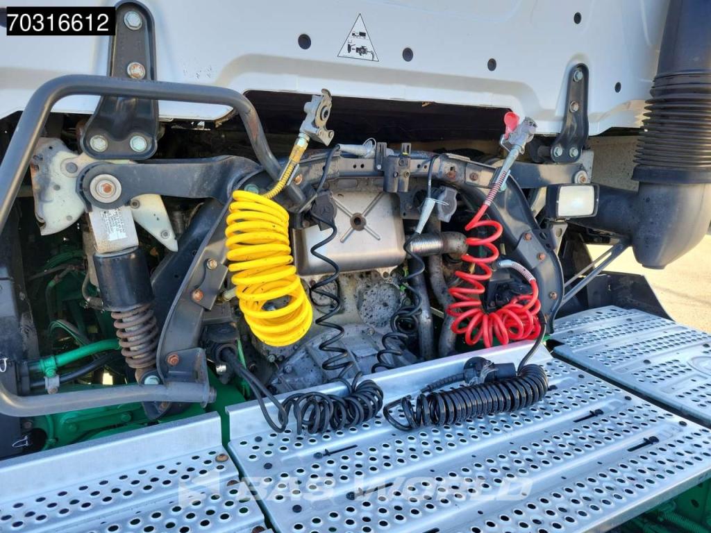 Mercedes-Benz Actros 1851 4X2 StreamSpace Retarder Photo 12