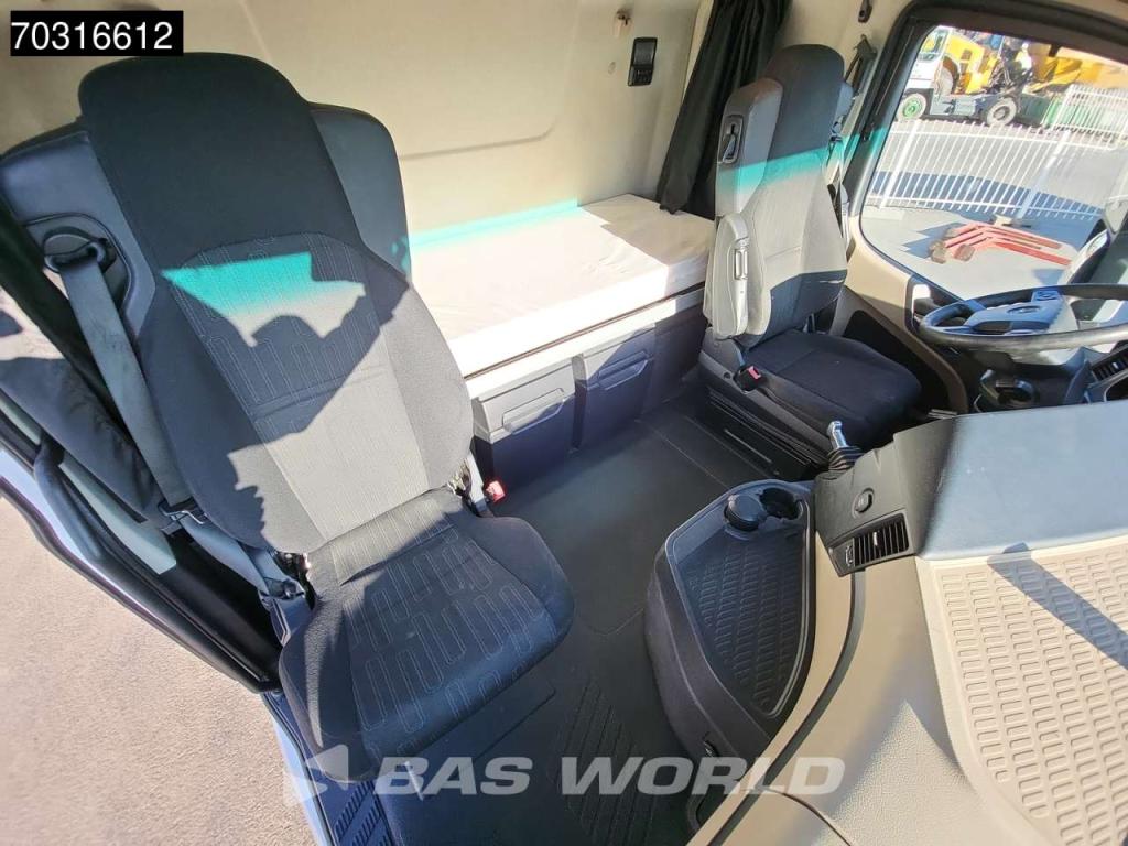Mercedes-Benz Actros 1851 4X2 StreamSpace Retarder Photo 26