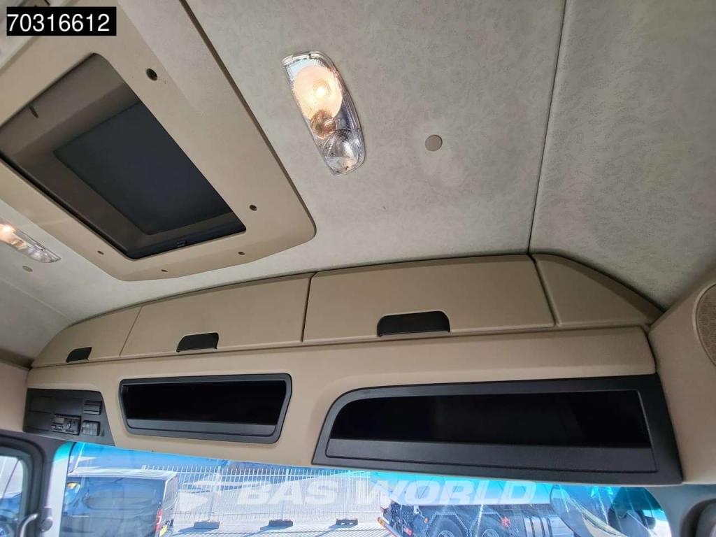 Mercedes-Benz Actros 1851 4X2 StreamSpace Retarder Photo 27